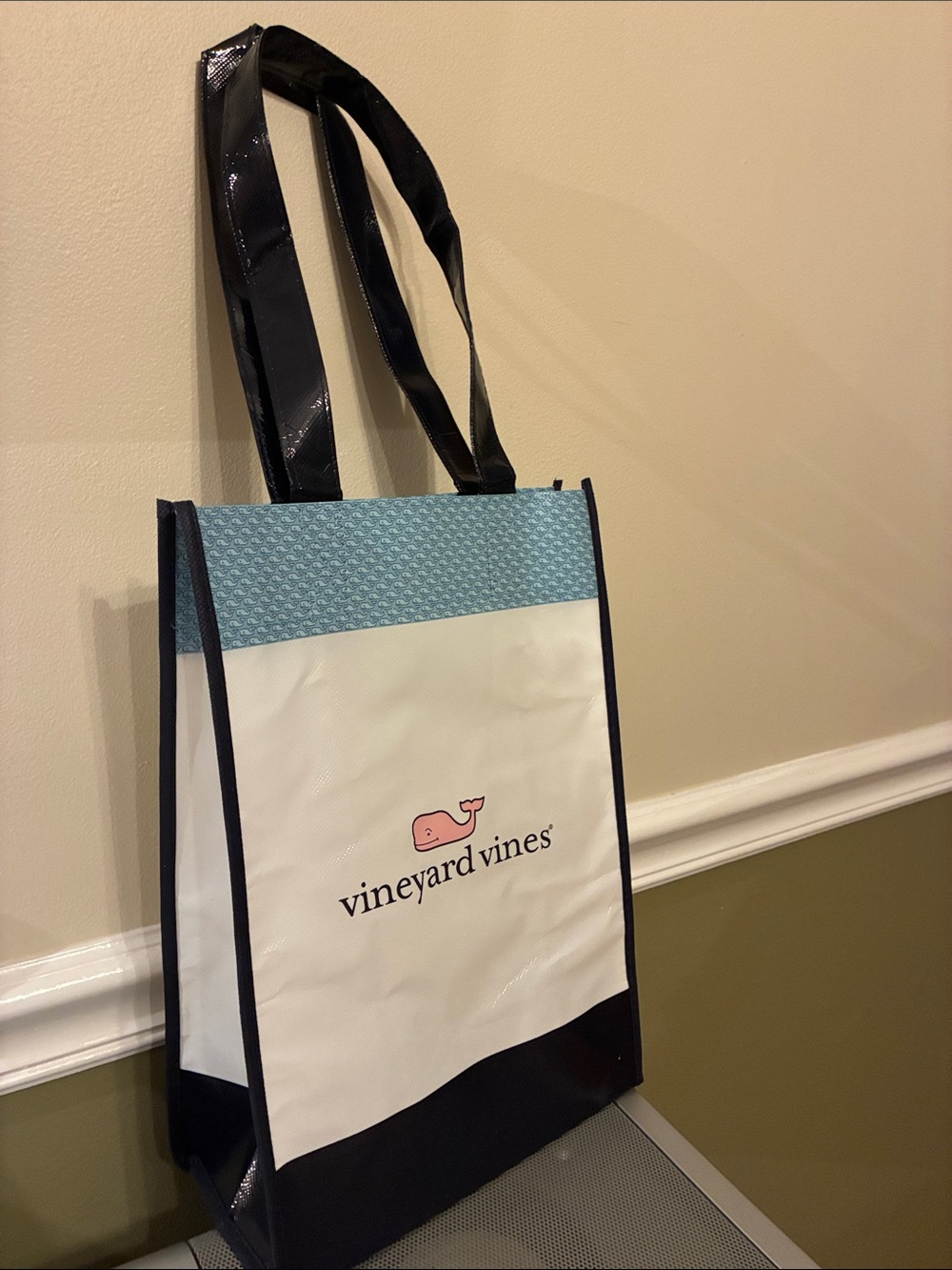 Vineyard Vines Reusable Shopping Bag